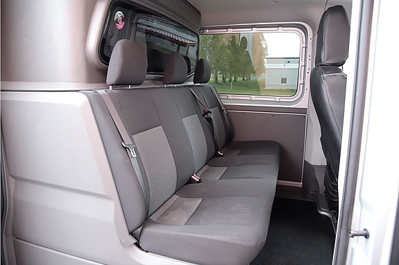 Volkswagen Crafter 9 of 11