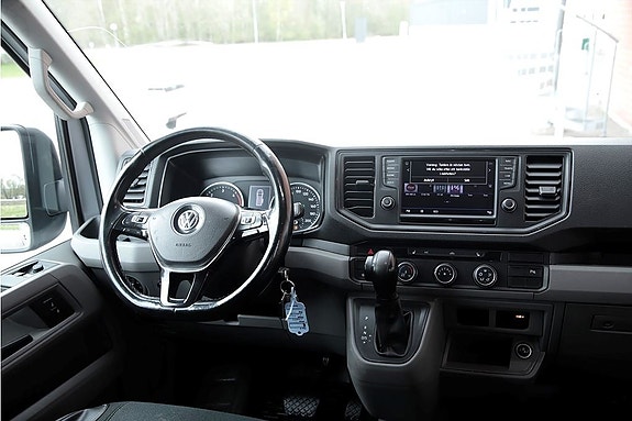 Volkswagen Crafter 7 of 11