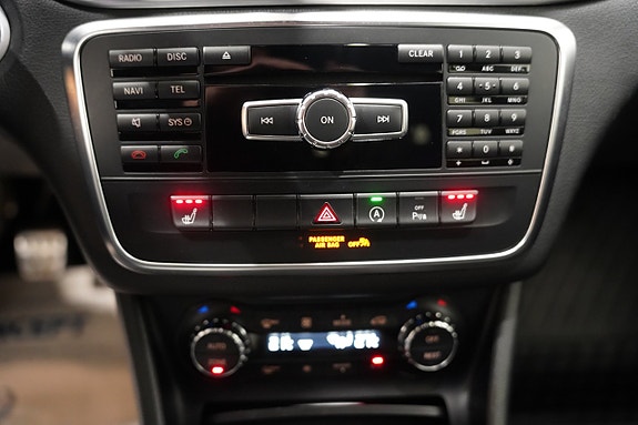 Mercedes-Benz GLA180 12 of 16