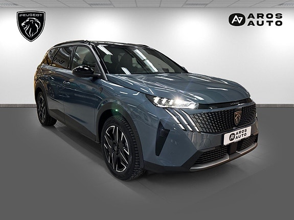 Peugeot 5008 3 of 5