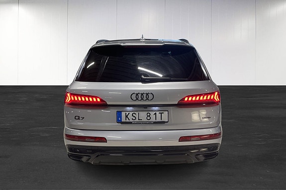 Audi Q7 14 of 24