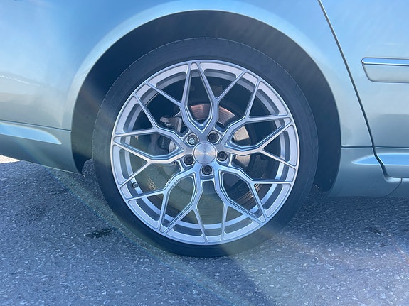 Audi A8 9 of 16