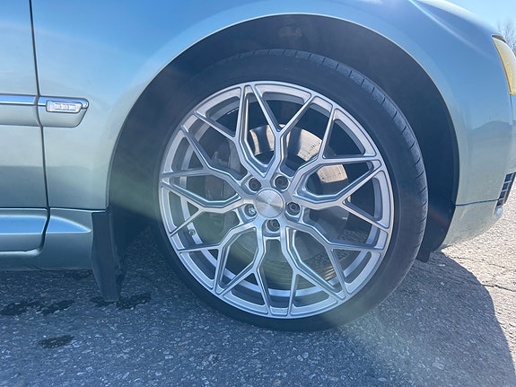 Audi A8 10 of 16