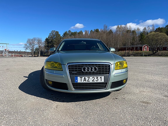 Audi A8 8 of 16