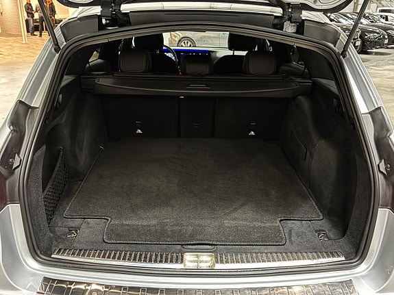 Mercedes-Benz E200 9 of 27