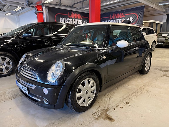 MINI Cooper 2 of 5
