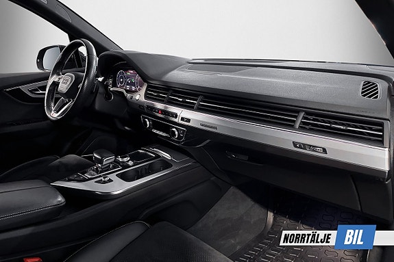 Audi Q7 11 of 27