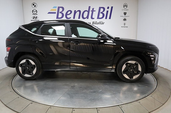 Hyundai Kona 16 of 27