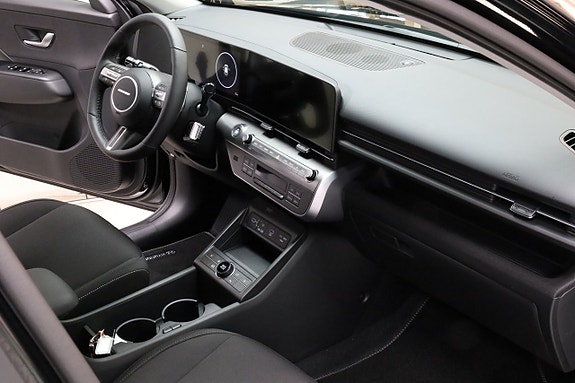 Hyundai Kona 18 of 27