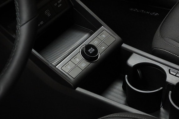 Hyundai Kona 13 of 27