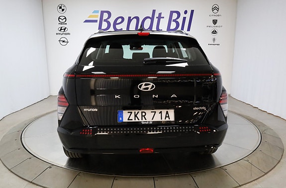 Hyundai Kona 9 of 27
