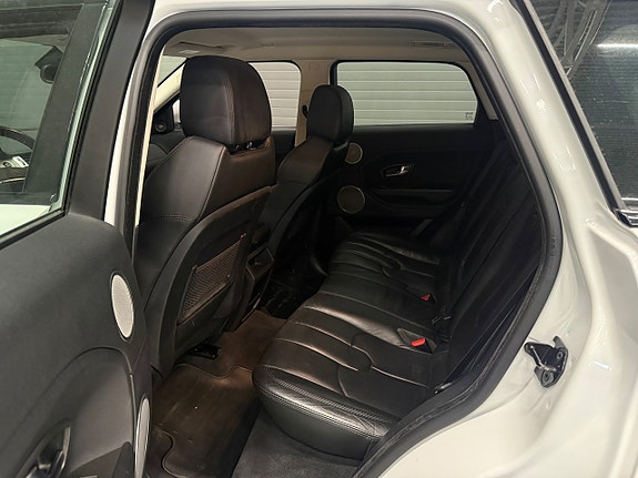 Land Rover Range Rover Evoque 14 of 23