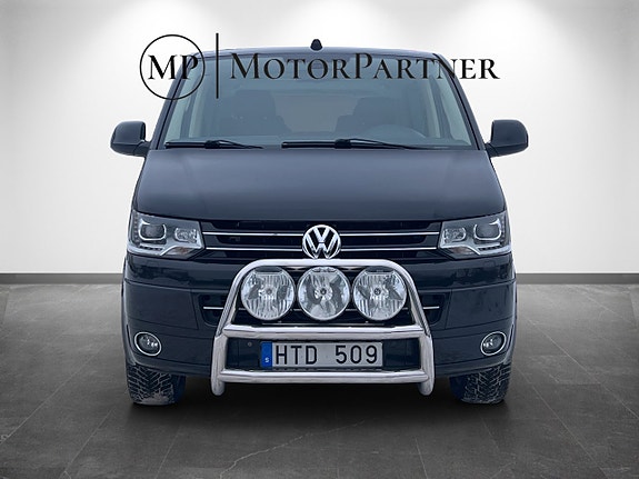 Volkswagen Multivan 2 of 5