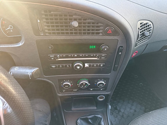 Saab 9-5 15 of 21