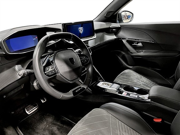 Peugeot 2008 4 of 5