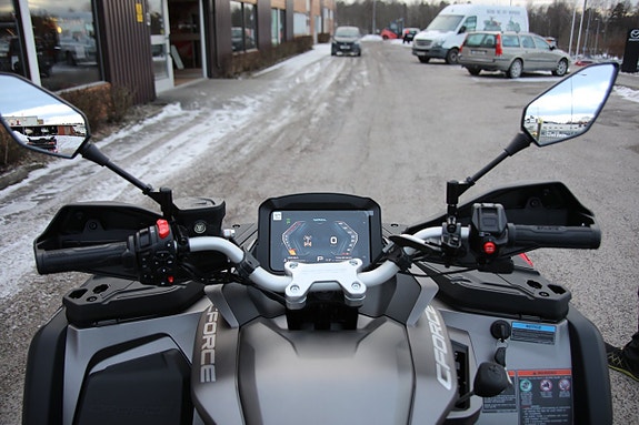 CFMOTO CFORCE 850 Touring Pro 6 of 9