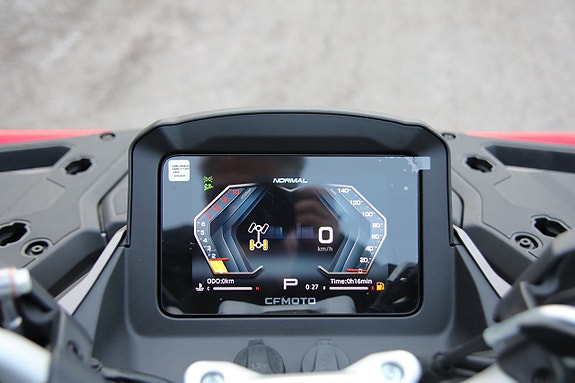 CFMOTO CFORCE 850 Touring Pro 7 of 9