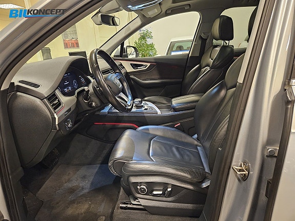Audi Q7 13 of 24