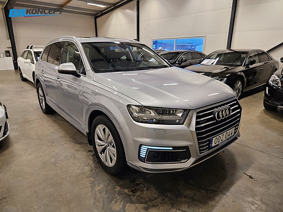 Audi Q7 3 of 5