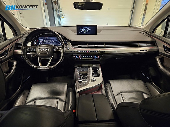 Audi Q7 16 of 24