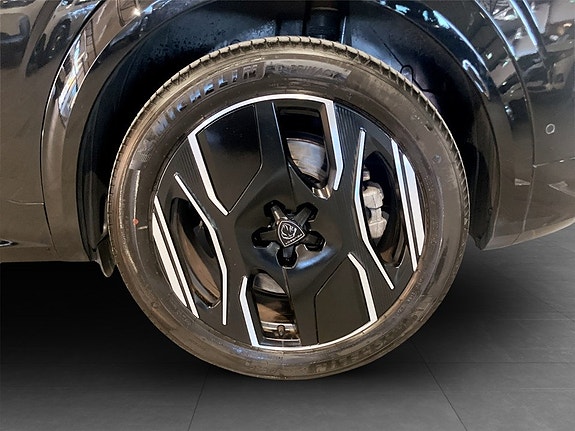 Peugeot e-3008 9 of 15