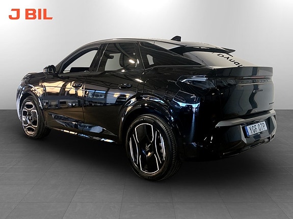 Peugeot e-3008 2 of 15