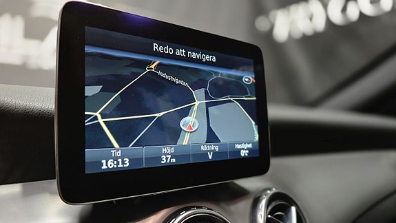 Mercedes-Benz GLA180 d 19 of 27