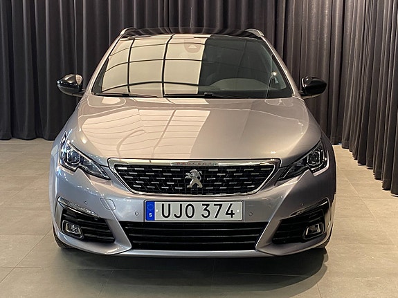 Peugeot 308 SW 4 of 5