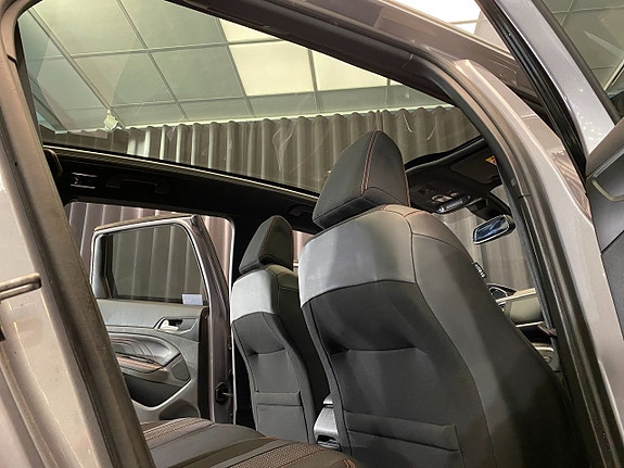 Peugeot 308 SW 29 of 30