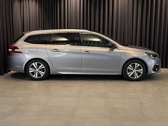Peugeot 308 SW 5 of 5