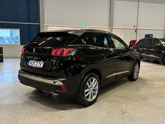 Peugeot 3008 4 of 5