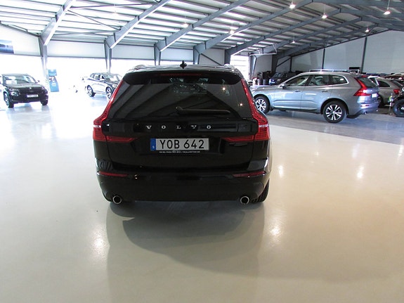 Volvo XC60 6 of 19