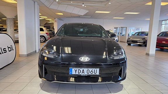Hyundai Ioniq 6 2 of 19
