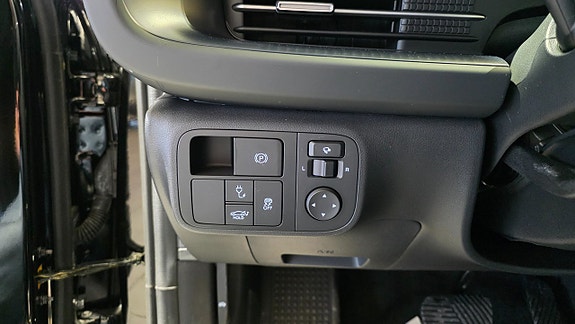 Hyundai Ioniq 6 17 of 19
