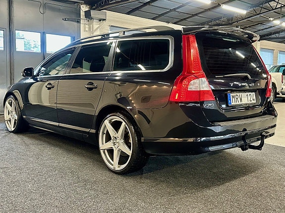 Volvo V70 4 of 15