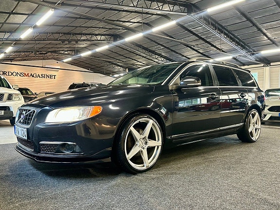 Volvo V70 6 of 15
