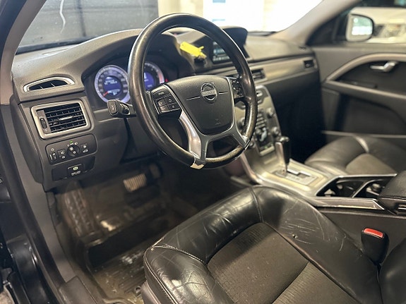 Volvo V70 10 of 15