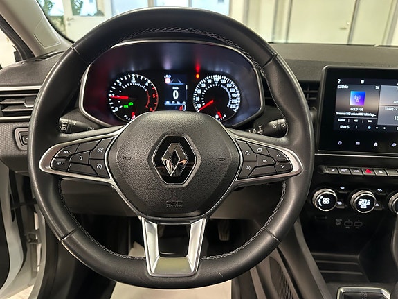 Renault Clio 9 of 17