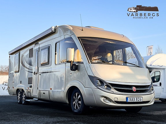 Bürstner Aviano i 870 / Queenbed / AUT / ALDE / Skinn / 1000kg Lastvikt / Taksäng / Se videon nedan