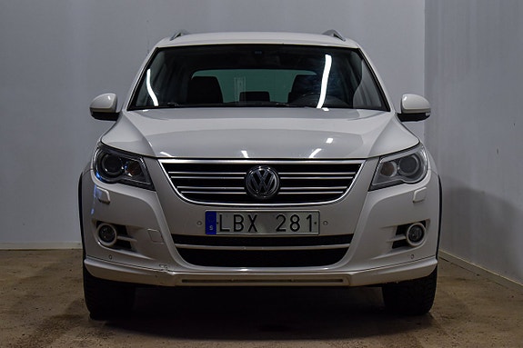 Volkswagen Tiguan 3 of 5