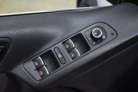 Volkswagen Tiguan 19 of 24