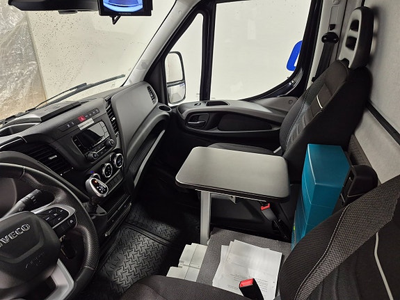 Iveco Daily 8 of 17