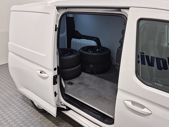 Volkswagen Caddy 8 of 8