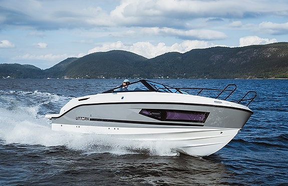 Uttern D70 DeLuxe Line / Mercury F250 XL AMS CF