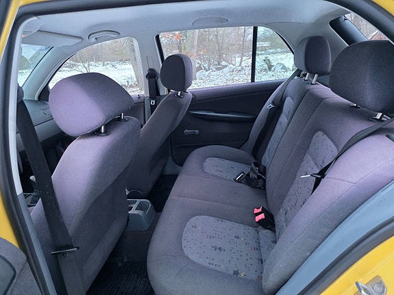 Skoda Fabia 8 of 11