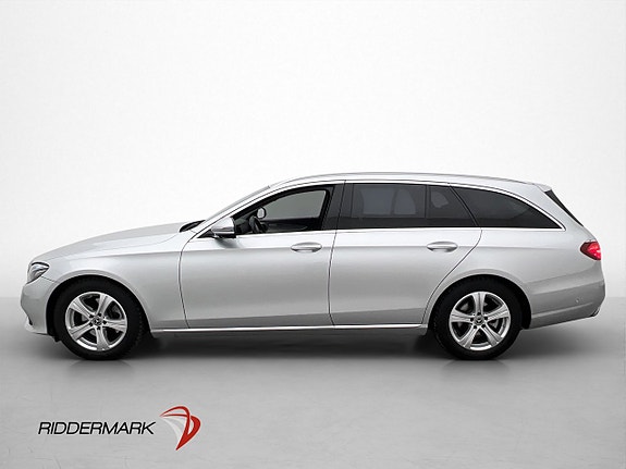 Mercedes-Benz E220 5 of 5