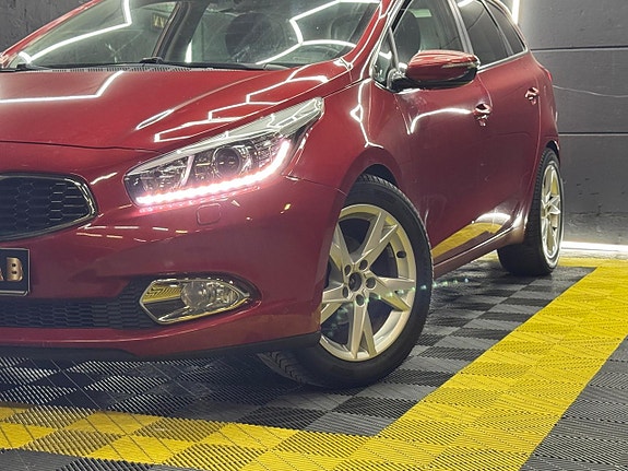 Kia Ceed 2 of 24