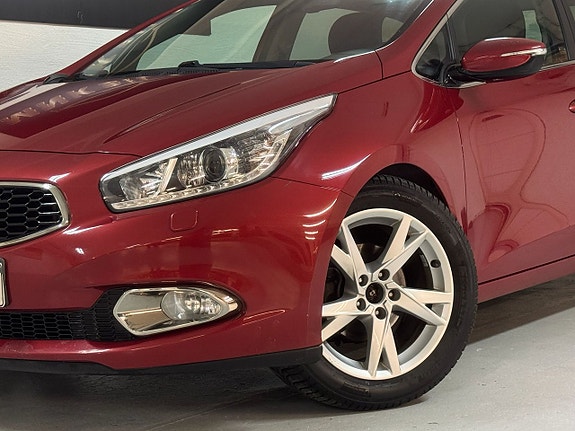 Kia Ceed 2 of 22