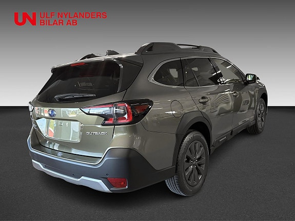 Subaru Outback 4 of 15