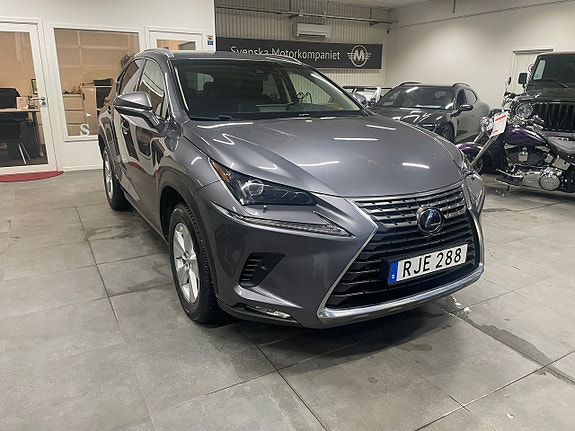 Lexus NX 300h